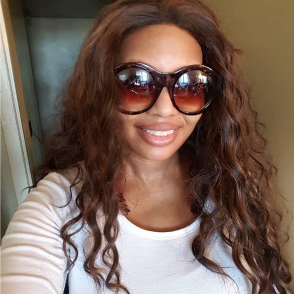 Meet your Posher, Raquel - Picture 5 of 7